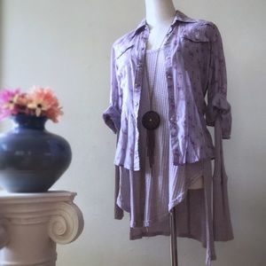 DKNY JEANS | size 2 purple snap up blouse